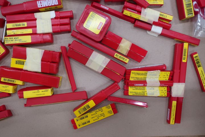 860277-2 Assortment of cutting tools Dormer (Drills, thread cuts and threaded pins)