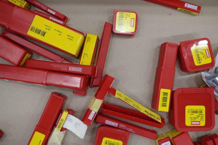 860277-4 Assortment of cutting tools Dormer (Drills, thread cuts and threaded pins)