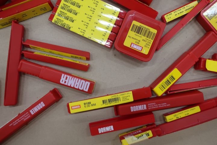 860277-6 Assortment of cutting tools Dormer (Drills, thread cuts and threaded pins)