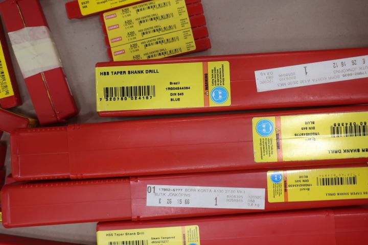 860277-8 Assortment of cutting tools Dormer (Drills, thread cuts and threaded pins)