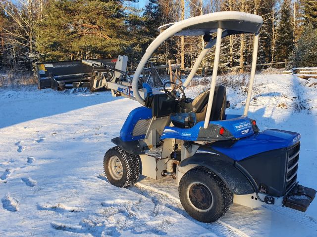 824429-8 Loader Multione M20D NEW MOVIE