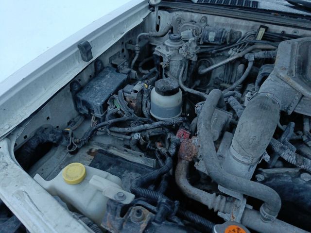 825953-58 Nissan NP300 -2011 Reg: FXP080 Repair Object