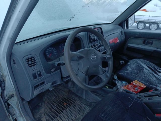 825953-62 Nissan NP300 -2011 Reg: FXP080 Repair Object