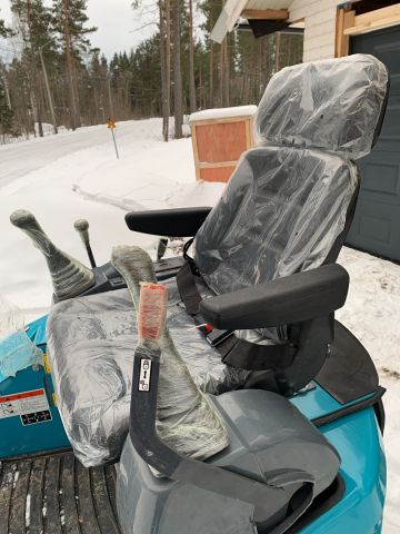 809362-11 Crawler excavator mini excavator Infront YFE18