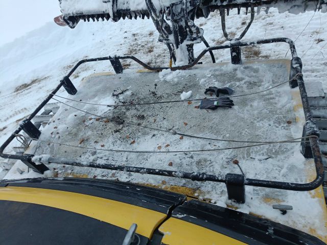 825955-35 Piste machine Prinoth Everest EPS -2003