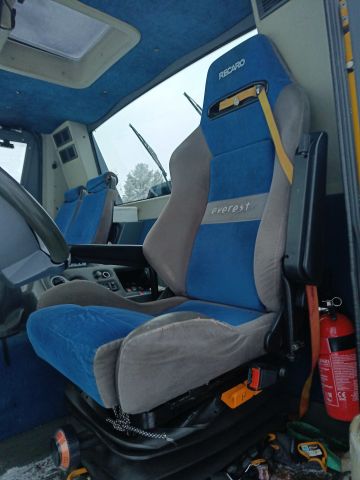 825955-67 Piste machine Prinoth Everest EPS -2003