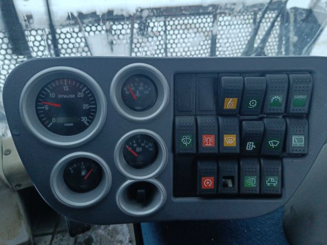 825955-68 Piste machine Prinoth Everest EPS -2003