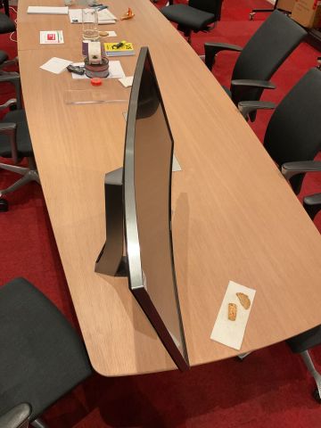 836503-2 Samsung böjd  större datorskärm