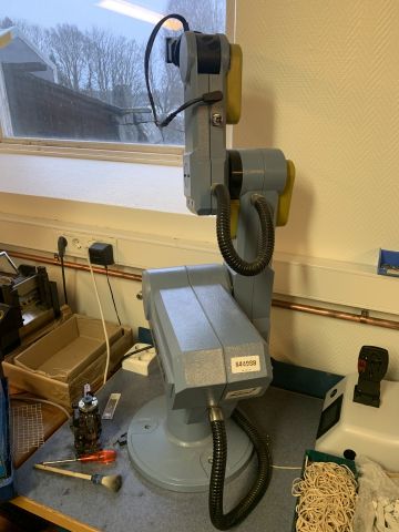 844988-1 Robotarm Scorbot ER IX