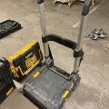 849058-4 Power hand tool 9 pieces of DeWALT with transport cart