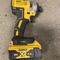 849058-8 Power hand tool 9 pieces of DeWALT with transport cart