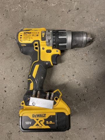 849058-14 Power hand tool 9 pieces of DeWALT with transport cart