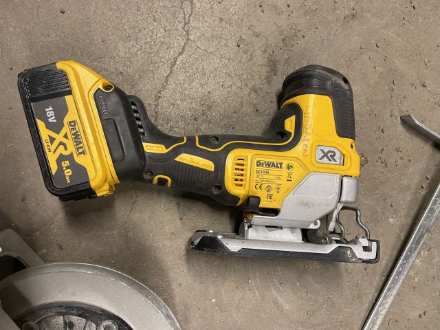 849058-24 Power hand tool 9 pieces of DeWALT with transport cart
