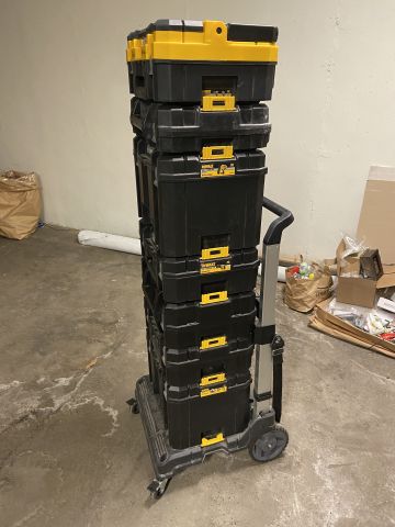 849058-2 Power hand tool 9 pieces of DeWALT with transport cart