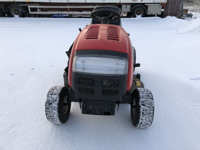 860697-6 Garden tractor MTD LF125