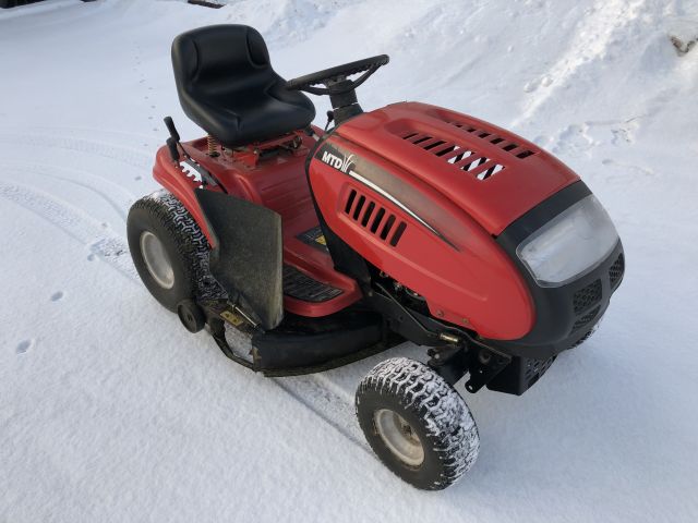 860697-3 Garden tractor MTD LF125