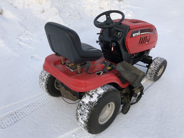 860697-5 Garden tractor MTD LF125