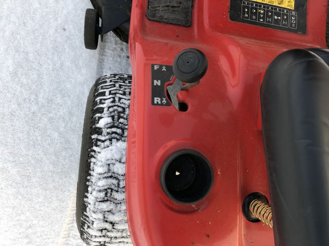 860697-10 Garden tractor MTD LF125