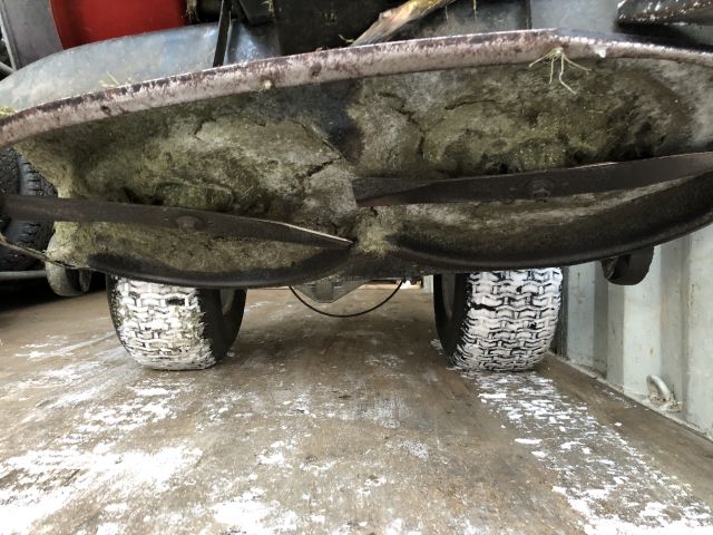 860697-15 Garden tractor MTD LF125