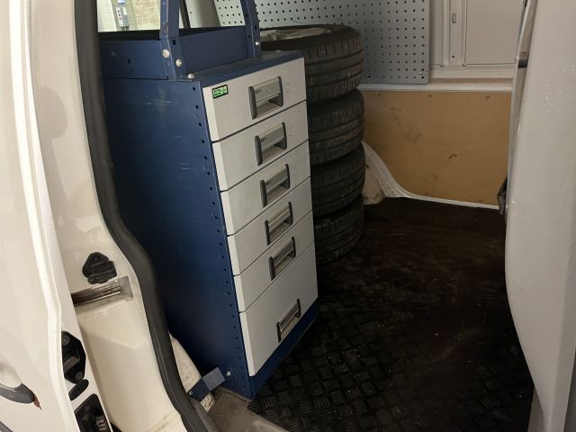 860696-25 Volkswagen Caddy, 2007, 68 hp (PTC603)