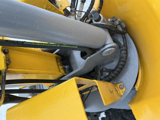 860692-6 BROKK 90 demolition robot with equipment