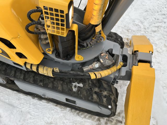 860692-5 BROKK 90 demolition robot with equipment