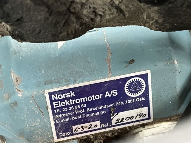 860692-21 BROKK 90 demolition robot with equipment