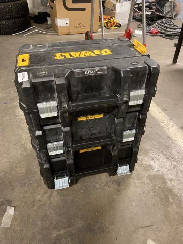 849081-10 Cross lasers 2 DeWalt DCE089G