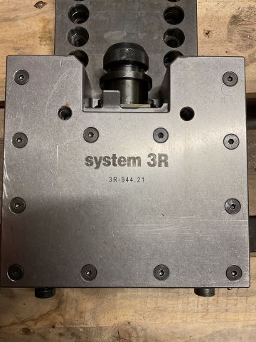 836524-2 Machine vice 3R