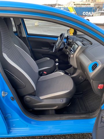 829758-17 Toyota Aygo 1.0 VVT-i Manual (6052mil) -2019