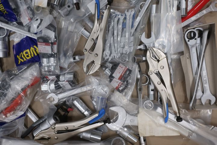 860823-5 Assortment with tools Roebuck, Gedore, Stahlwille etc