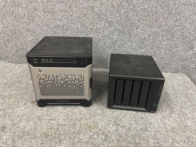 828704-1 NAS / Miniserver Synology DS918 + / HP MicroServer Gen8