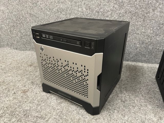 828704-5 NAS / Miniserver Synology DS918 + / HP MicroServer Gen8