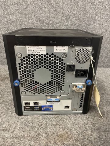 828704-9 NAS / Miniserver Synology DS918 + / HP MicroServer Gen8