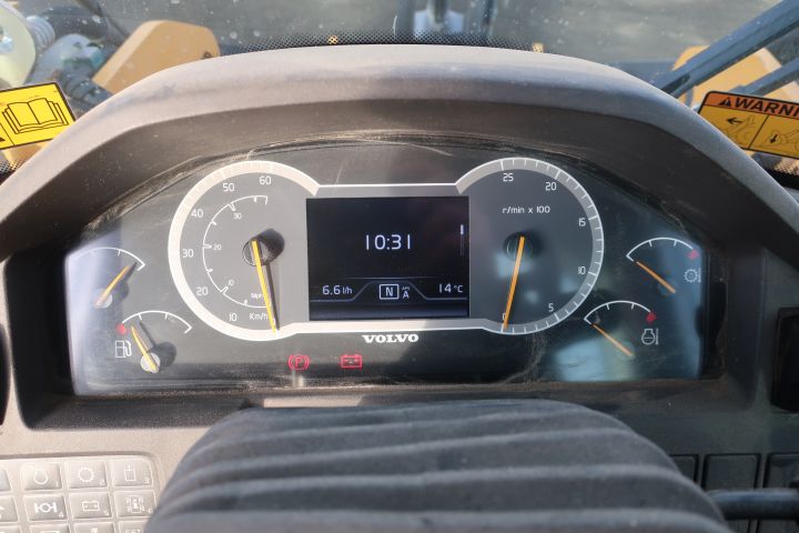 861363-27 Wheel loader, Volvo L90H - 2015