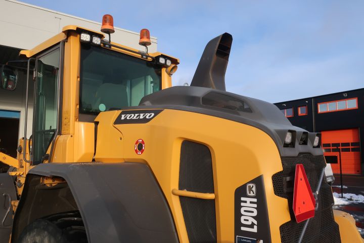 861363-57 Wheel loader, Volvo L90H - 2015
