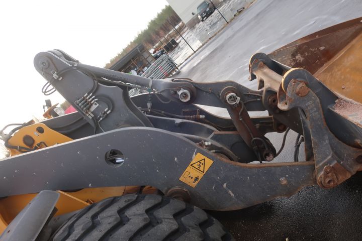 861363-67 Wheel loader, Volvo L90H - 2015