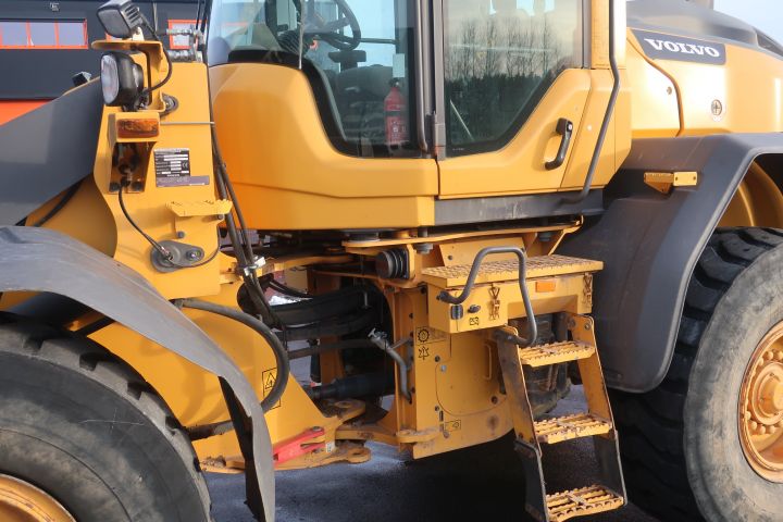 861363-77 Wheel loader, Volvo L90H - 2015