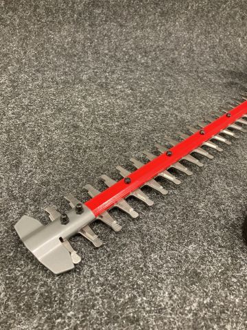 860842-4 Hedge trimmer Milwaukee M18 CHT-0