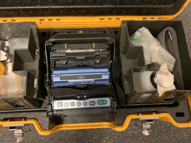 824430-2 Single fiber weld Fujikura 70S + with cap CT 50