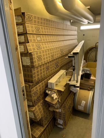 824435-1 Inventory OBO Betterman duct covers, etc. cable reels etc.