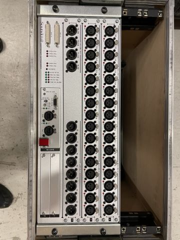 779501-5 Soundcraft Vi1 Mixer table with Madi Stagebox 32/8 and 8 digital out