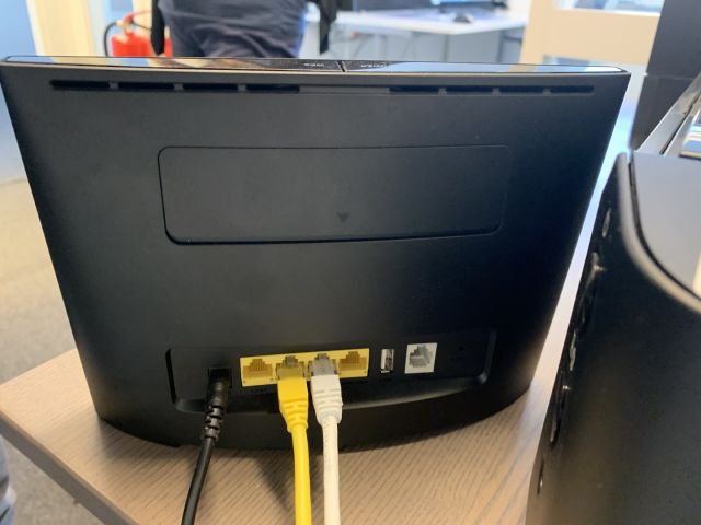 824464-2 Router Huawei B525s-23a