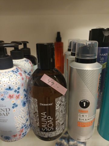 825964-5 Lot with accessories from beauty salon