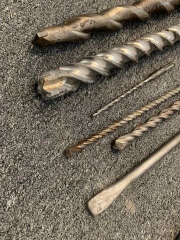 824475-8 Hammer drill Bosch GBH 4 DSC with drill