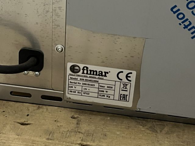 806185-9 Salamander and microwave