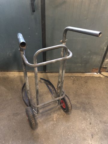 864054-2 Däckkärra