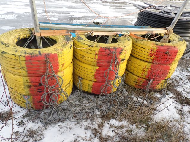 864093-1 Barrier tires