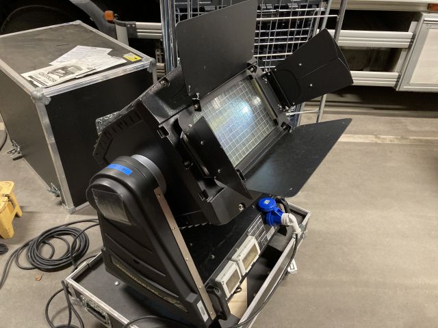 864383-2 Studio Due City Color CC 2500 Architectural Light