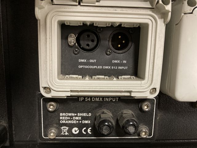 864387-11 Studio Due City Color CC 1800 IP54 Architectural Light